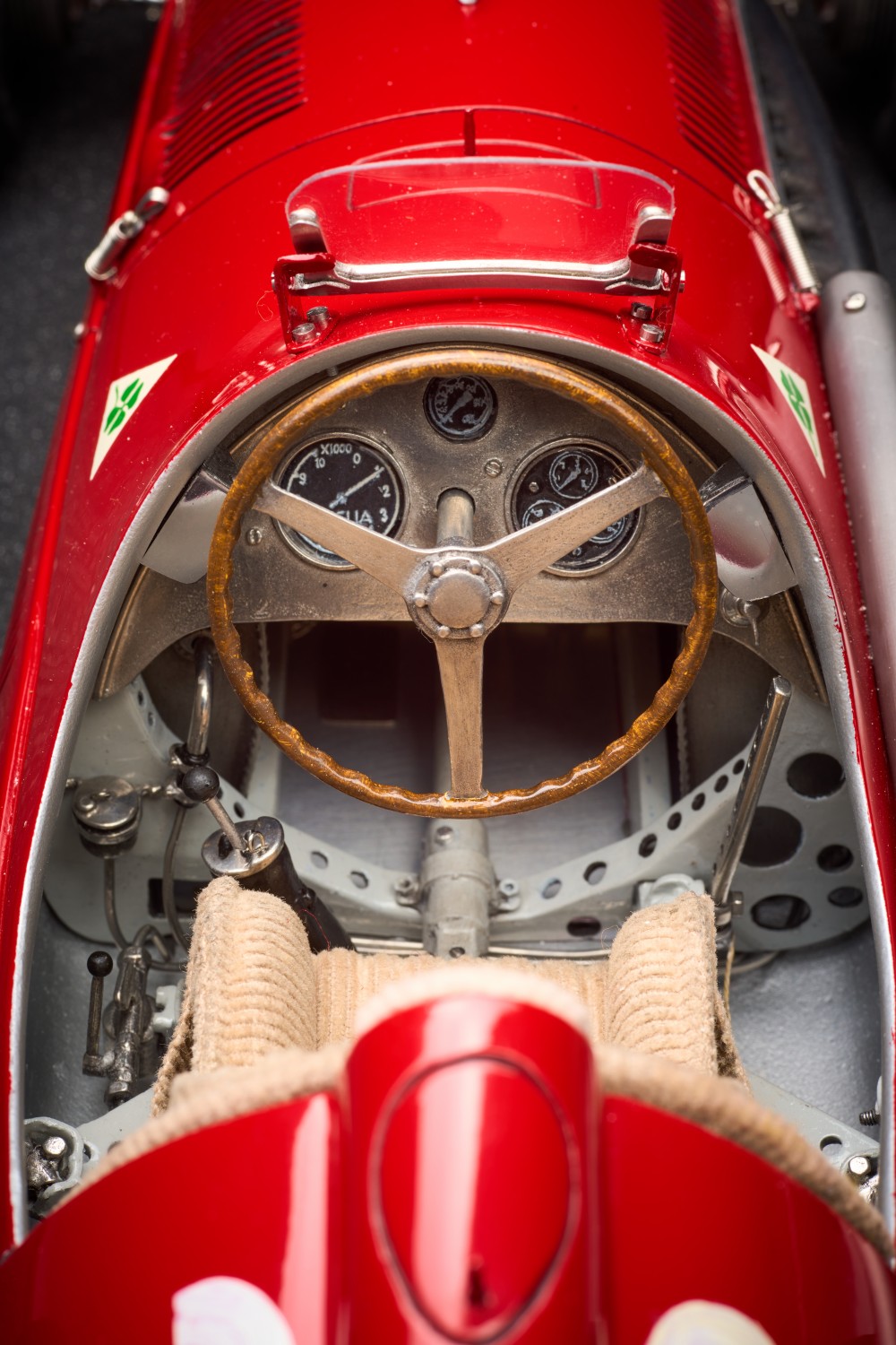 Alfa Romeo cockpit view top